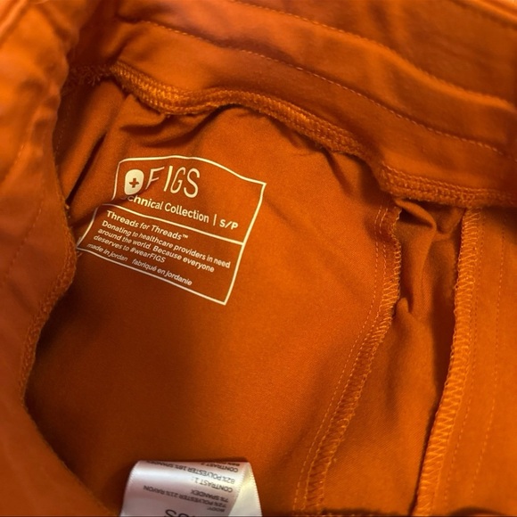 Figs Scrub Set - Picture 12 of 12